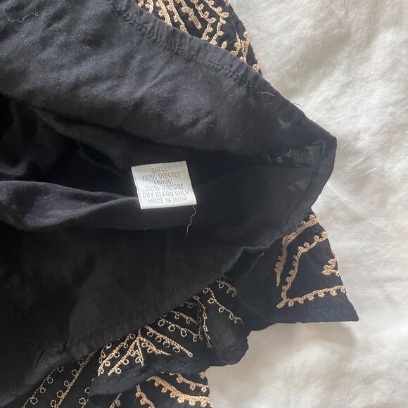 Soft Surroundings Embroidered Chiffon Black Knee Skirt Size M Gold Embroidery - Picture 2 of 4